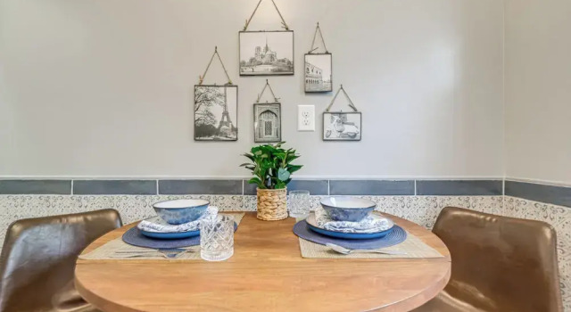 1 Mi to Old Town Alexandria: Townhome w/ Patio