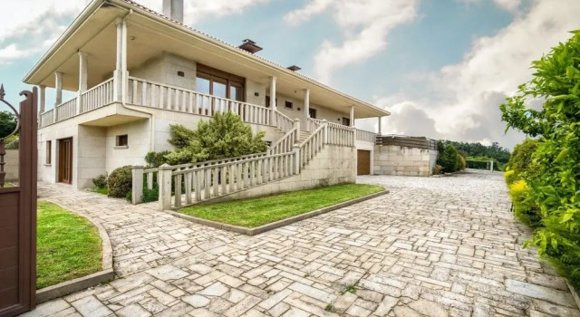 Casa de Lujo con Pisicina y Jardin en el Rural, 予約 ホテル Meis Pontevedra Province
