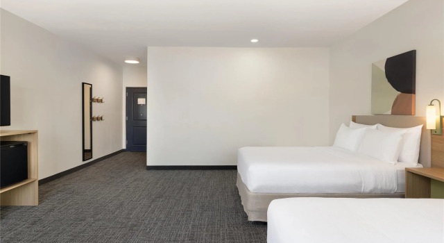 Четырёхместный номер Standard Spark by Hilton Tucson Reid Park
