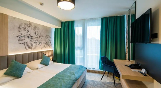 Двухместный номер Standard с балконом SunGarden Wellness & Conference Hotel