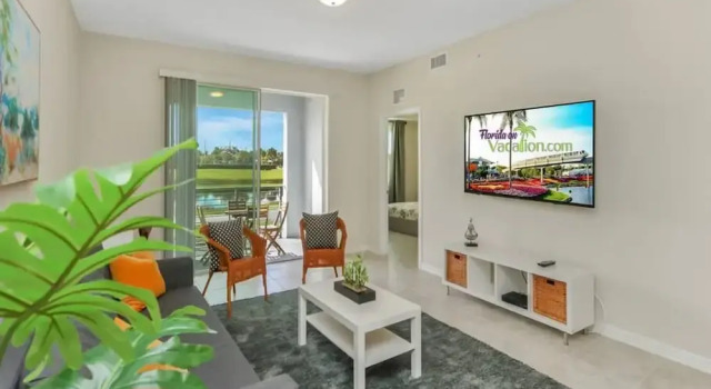 Family Place With Gorgeous View 4 Miles to Disney, Rezerwuj Hotel Kissimmee Kissimmee