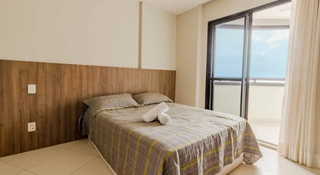 CA01 Flat 500m from Salvador Shopping