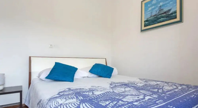 Sunny Escape Holiday Home Dicmo With Pool and Gym, Book Feriehus Dicmo Split-Dalmatia County