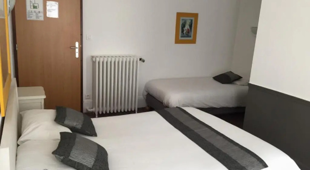 Трёхместный номер Standard Hôtel Villa Du Parc