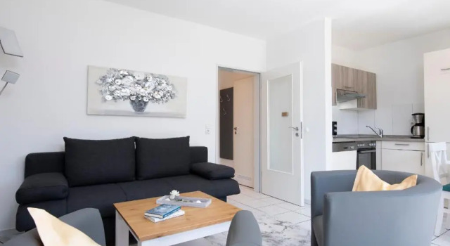 Alte Bergstrasse 6, Wohnung 2, Забронировать Отель Шарбойц Holstein Switzerland
