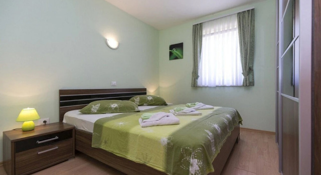 Aida 1, Book Hotel Ravni Istria
