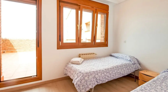 Belvilla by OYO Casa Rural, Rezerwuj Apartament Hotele w Baskonia z parkingiem, Parking