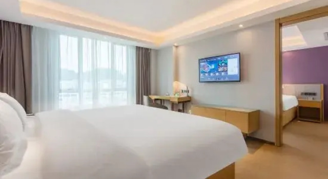 Люкс Superior Yinfeng Hotel