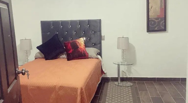 Апартаменты Lovely and Cousy studio I’m in the heart of downtown morelia