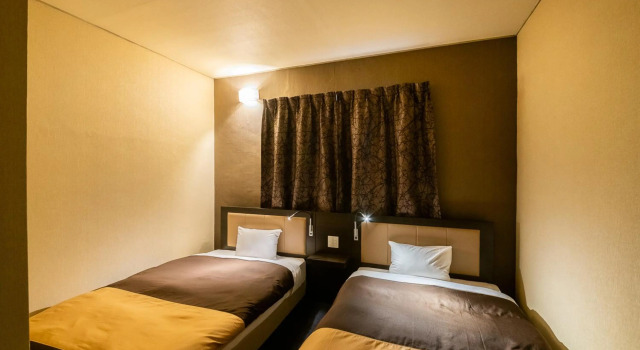 Kyoto Central Inn, Prenota Hotel Shimogyo Ward , vicino a Stazione di Karasuma Oike
