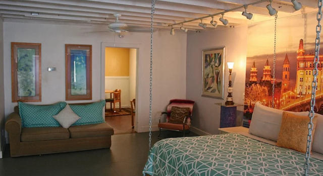Апартаменты Luxury The Loft at Menorcan Square