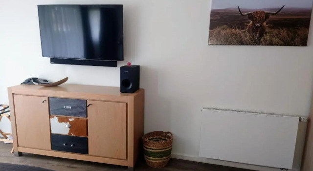 Maurers Schlierseetraum 6, Studio 455 mit 42 qm neu renoviert, Erdgeschoss mit eingezäunter Terrasse in ruhiger Lage am Kirchbichlweg 8, Varaa Hotelli Hotellit Baijeri pysäköinnillä, Pysäköinti