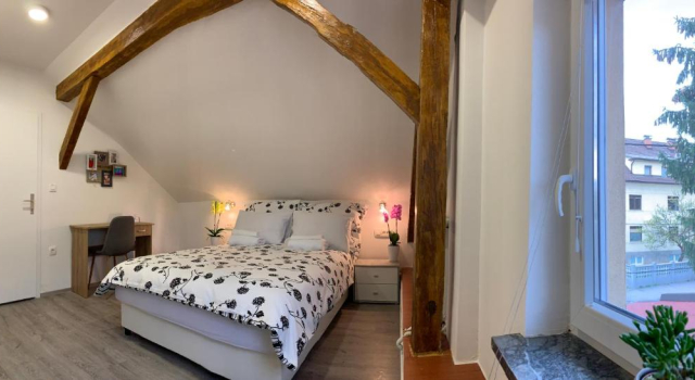 Двухместный номер Standard Мансарда Lina Rooms Hostel