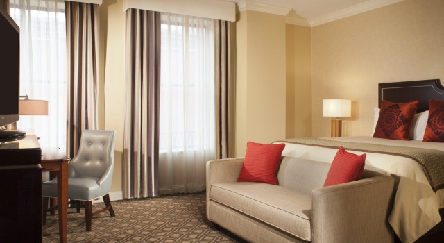 Двухместный номер Premier Omni Severin Hotel