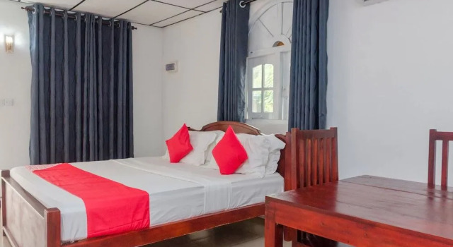 OYO 385 Sanri Villa Negombo