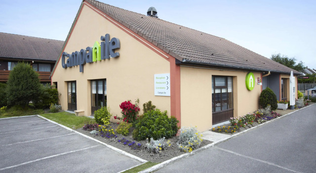 Campanile Calais, Book Hotel Hoteller i Calais med pool, Swimmingpool