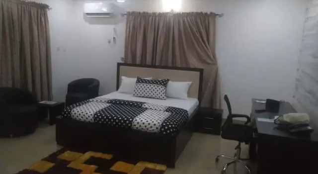 Heroes Luxury Apartments and Suites, Rezervovat Apartmán Hotely v Owerri s parkováním, Parkování