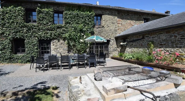 Коттедж Authentic Holiday Home in Gouvy near Forest