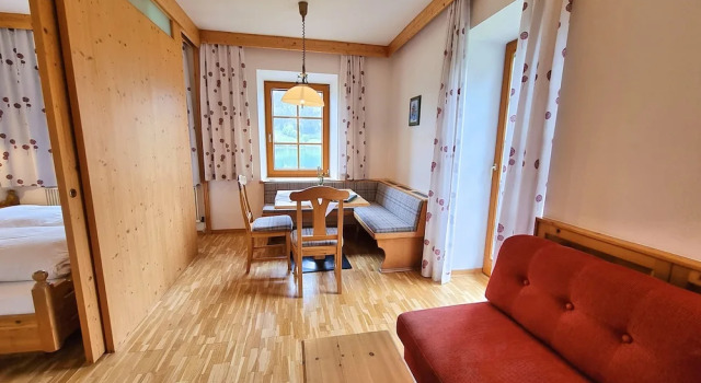 Апартаменты с 2 комнатами с балконом и с видом на озеро Ferienhof Obergasser und Bergblick