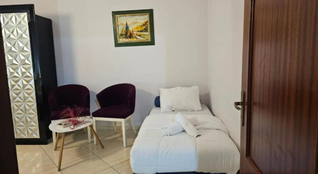 Апартаменты с балконом Center Apartment