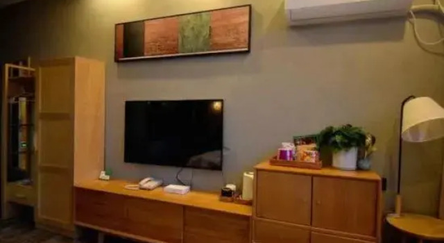Fengmaqi Boutique Homestay, Rezerwuj Boutique Hotel Hotele w Luhuo z parkingiem, Parking