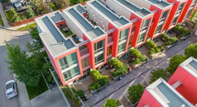 Семейный номер Standard The Noma I Private Rooftop Patio I Marda Loop I TV