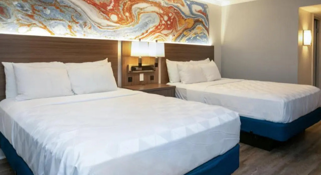 Четырёхместный номер Executive Wyndham Executive Center Columbia