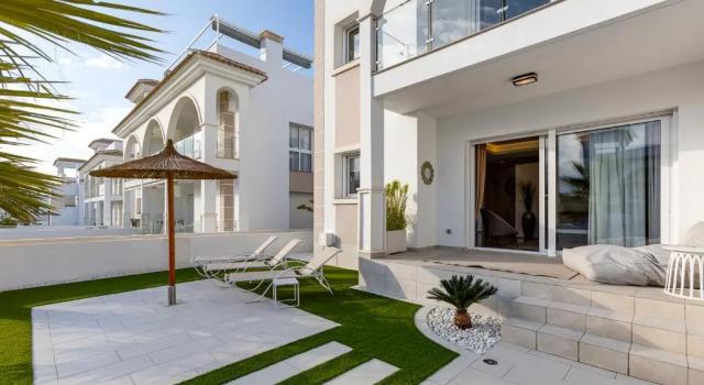 Апартаменты Fortuna 37 - Luxury Apartment with AC and Pool