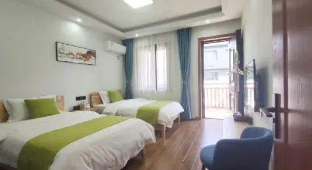 Люкс City Beach Resort