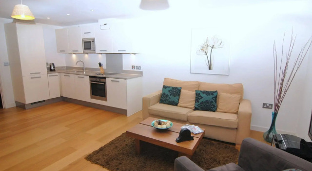 Apartment Wharf – Water Gardens