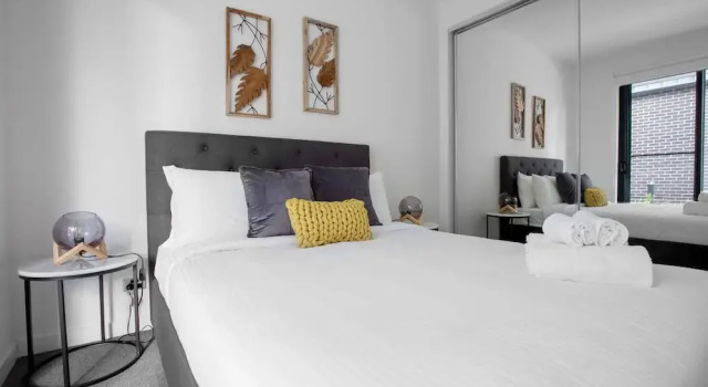 Elegant Stylish Living@mooneeponds Wifi/parking
