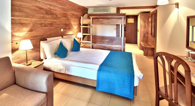 Les Magnolias Hotel, Забронировать Отель Отели области Бургас с бассейном, Бассейн