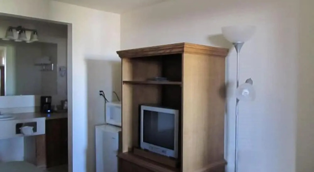 Четырёхместный номер Economy Sagebrush Inn Hotel