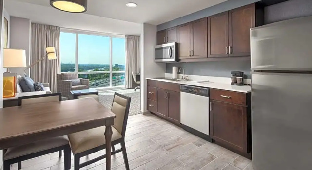 Двухместная студия люкс с видом на Манхэттен Homewood Suites By Hilton Teaneck Glenpointe