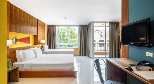 Трёхместный номер Deluxe с балконом MeStyle Place Hotel