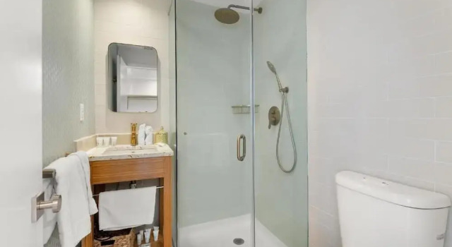 Номер Economy The Clifton