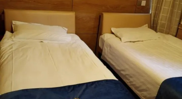 Кровать в общем номере (женский номер) Shanghai Shuyi Theme Hotel (Yuying Road Subway Station)