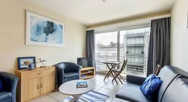 Studio in St-idesbald With Sea View Balcony, Rezerwuj Apartament Hotele w Bruksela z parkingiem, Parking