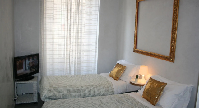 Golden Rooms Piazza di Spagna, Забронировать Отель Отели Рима с завтраком, рядом с Театр Арджентина, Завтраки