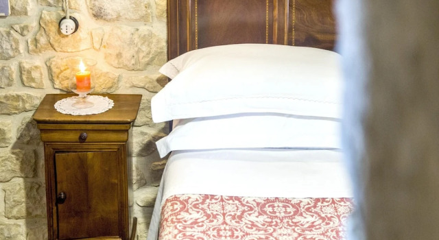 Apartment With one Bedroom in Abbateggio, With Wonderful Mountain View, Enclosed Garden and Wifi - Near the Slopes, Prenota Appartamento Hotel a Molise con parcheggio, Parcheggio