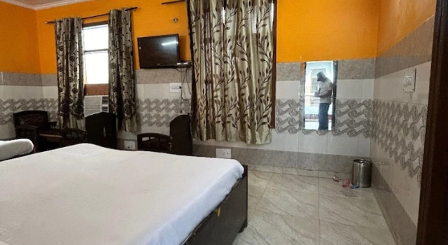 Номер Standard Goroomgo BK Plaza Chandigarh