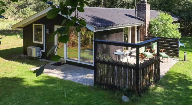 Коттедж 4 Person Holiday Home in Saeby