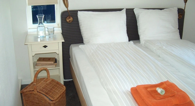 Cosy Holiday Home With Microwave in the Centre of Terherne, Prenota Hotel Terherne Frisian lakes