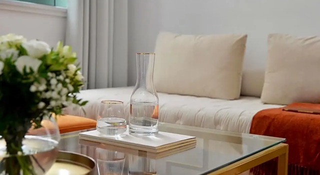 Полулюкс с балконом Athenaeum Eridanus Luxury Hotel