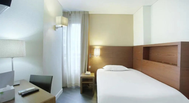 Одноместный номер Standard Hotel Gabriel Issy Paris