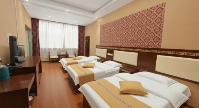 Трёхместный номер Standard с красивым видом из окна Pin Song Chu Hotel