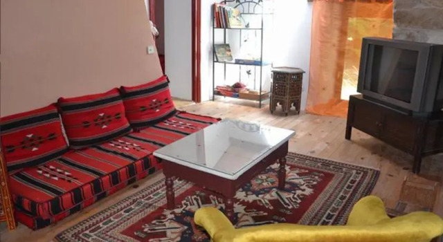 Maison de Campagne sur le Larzac, Book Apartment Sylvanes 