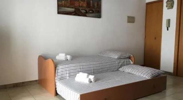 Naxos Flat