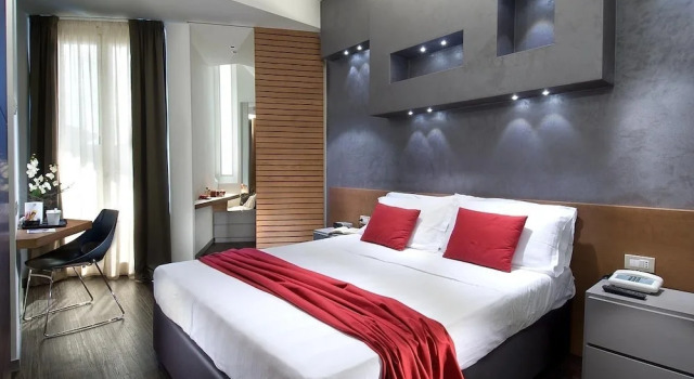 Четырёхместный номер Standard с балконом Acapulco Hotel