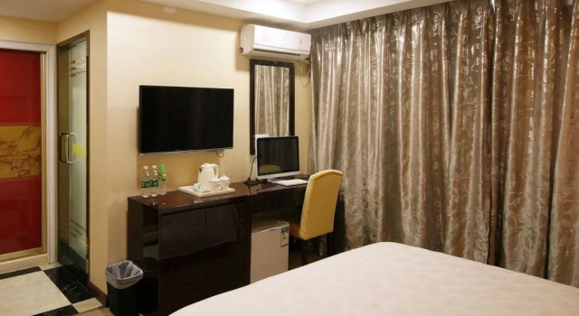 Chun Shang Hotel (Zhuhai Gongbei Port Pedestrian Street), Boek Hotel Hotels in Guangdong met parkeren, Parkeren